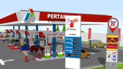 Salah Satu SPBU Di Kota Manado Terpampang Baliho Dalam Pembinaan