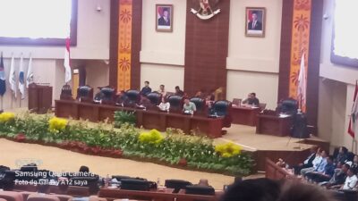 Rapat Paripurna DPRD Sulut