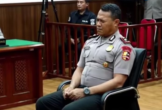 Gambar : Kompol Cosmas Saat Sidang Kode Etik