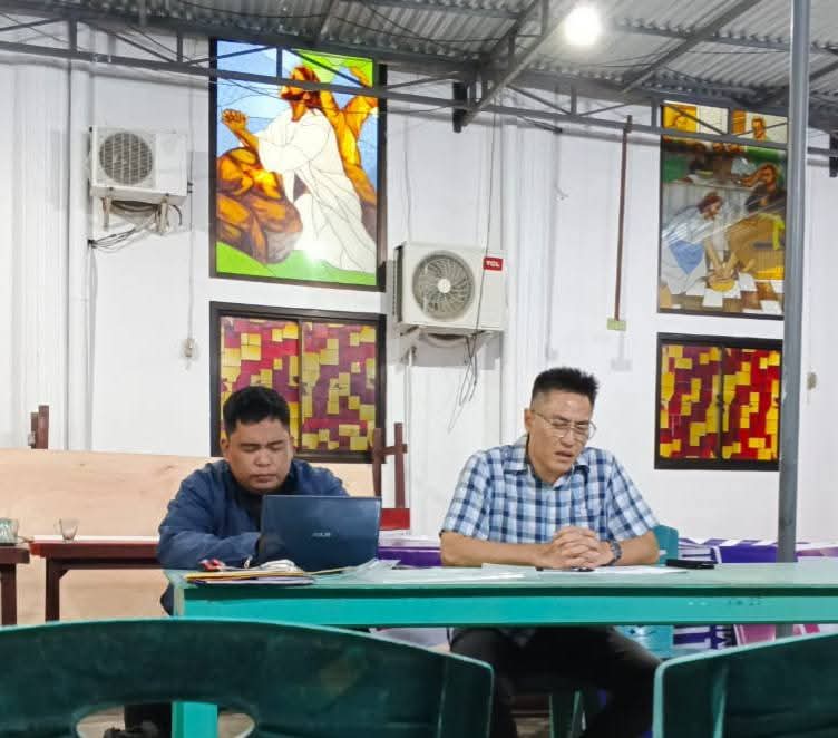Wilayah Manado Timur 2 dan Wilayah Manado Timur 5 Siap Melaksanakan Konsultasi Tahunan Remaja Sinode GMIM tahun 2025 2 Foto: Ketua Umum Panitia Pnt Royke Anter & Sekretaris Panitia Pnt Christoph Lempoi Saat Memmpin Rapat Koordinasi