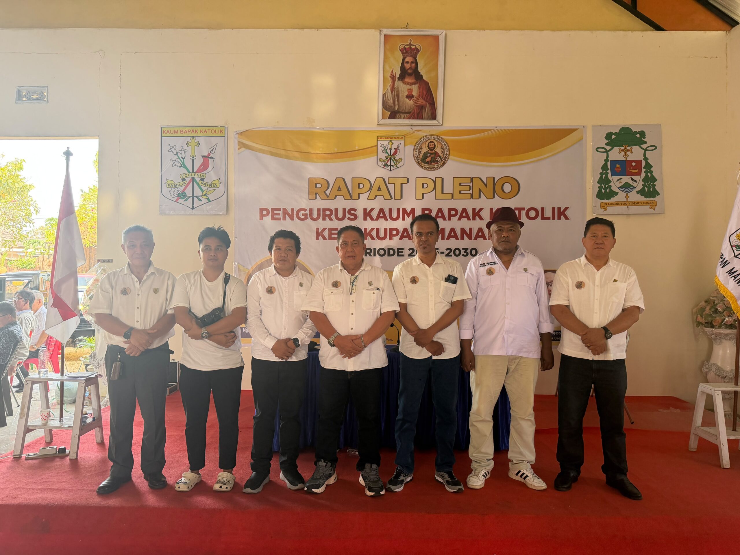 PENGURUS KBK KEUSKUPAN MANADO PERIODE 2026–2030 RESMI BERKONSOLIDASI, TIM MEDIA CENTER DIBENTUK DARI KALANGAN WARTAWAN SENIOR 2 IMG 20261003 WA0093 scaled