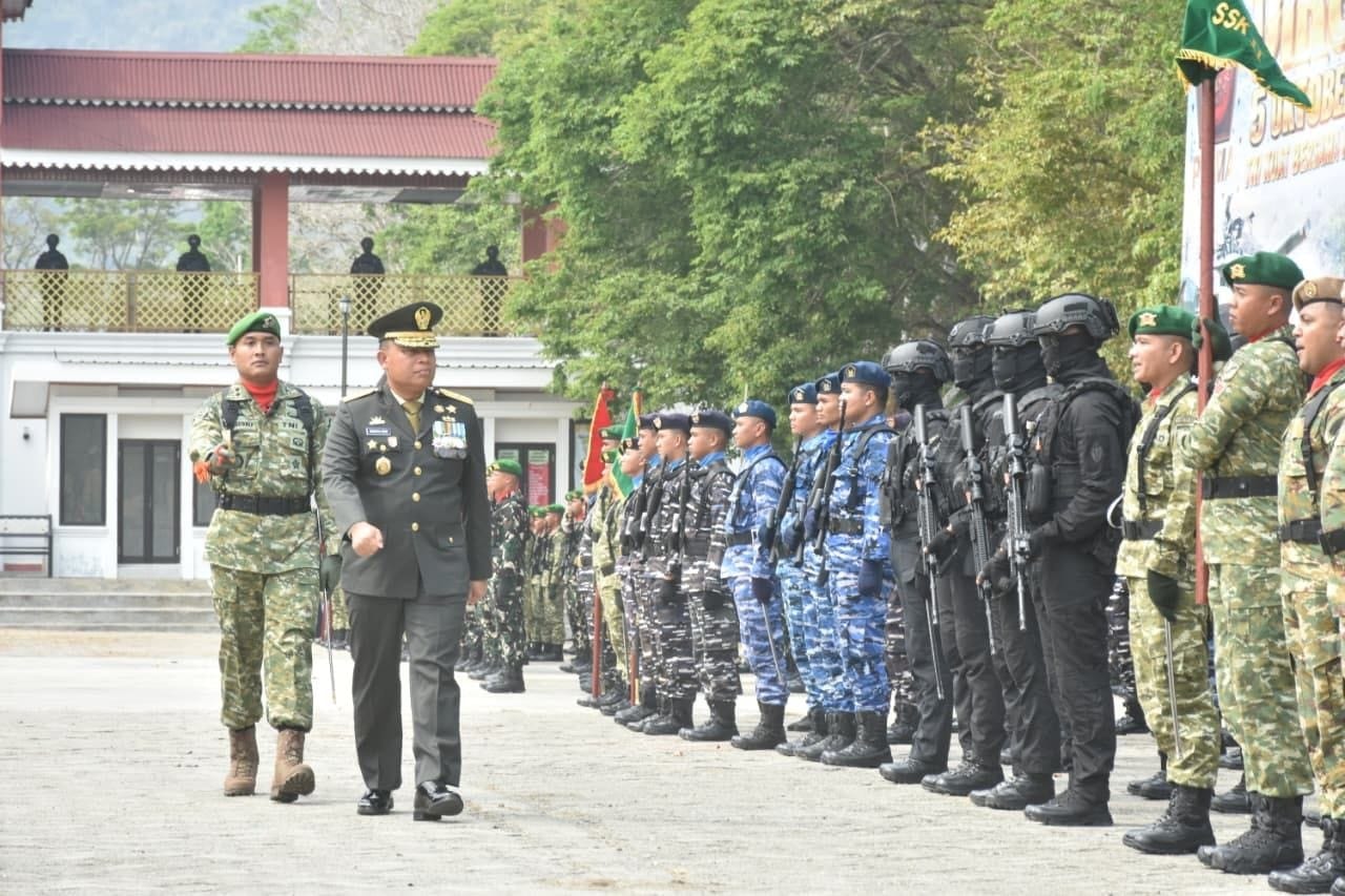 KASDAM XIII MERDEKA PIMPIN UPACARA HUT KE 81 TNI DI GORONTALO, TEGUHKAN KOMITMEN PRIMA 2 IMG 20261005 WA0145